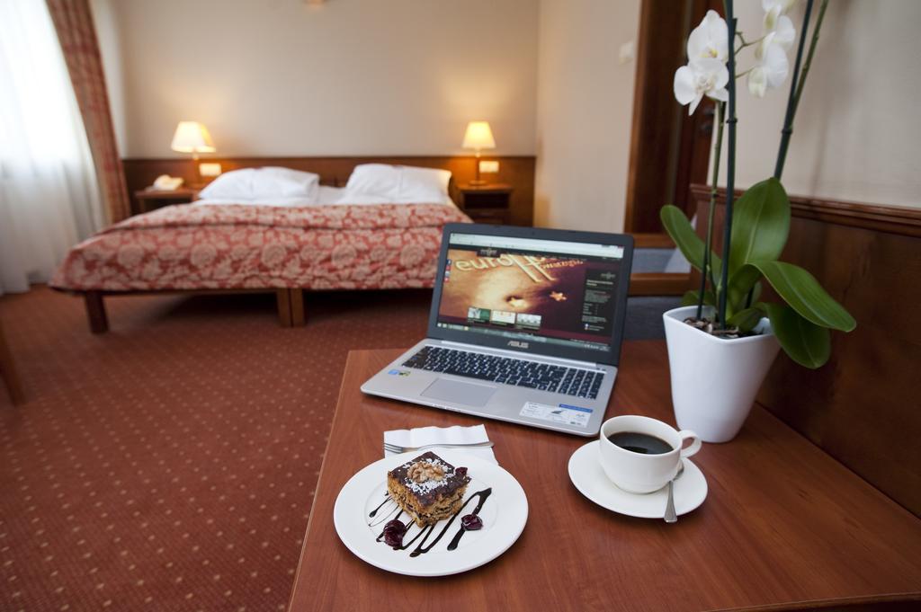 Eurohotel Swarzędz Exteriér fotografie