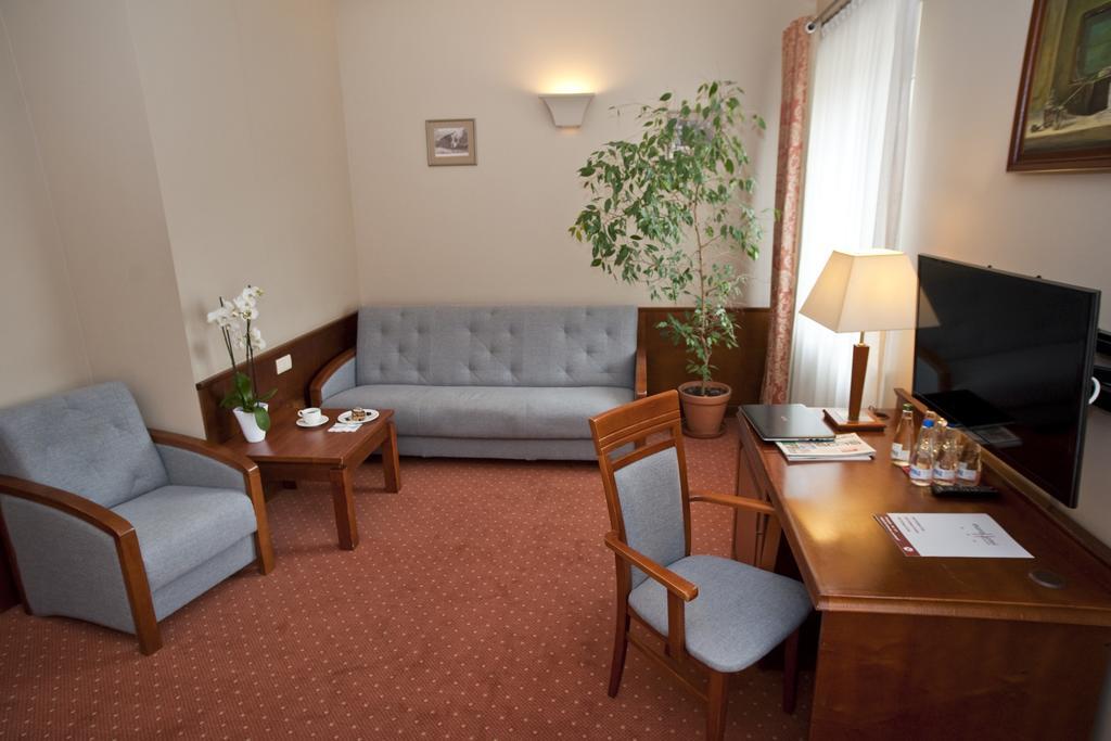 Eurohotel Swarzędz Exteriér fotografie