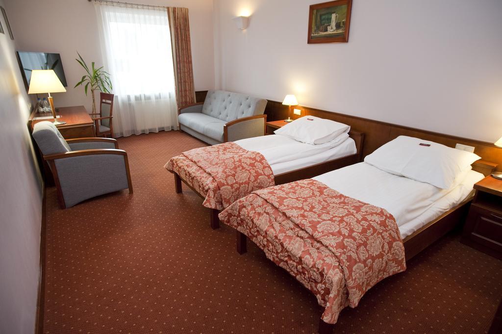 Eurohotel Swarzędz Exteriér fotografie